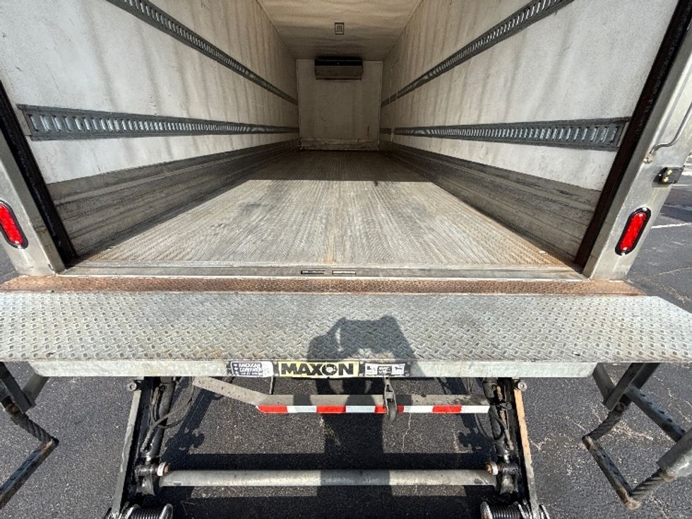 Refrigerated Truck-Light and Medium Duty Trucks-Hino-2020-338-Baltimore-MD-218,087\n\t\tmiles-$ 42,000 - Image 10