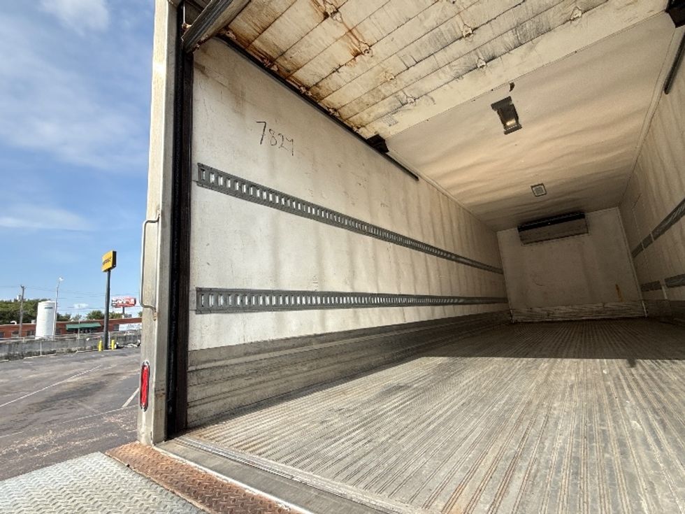 Refrigerated Truck-Light and Medium Duty Trucks-Hino-2020-338-Baltimore-MD-218,087\n\t\tmiles-$ 42,000 - Image 11