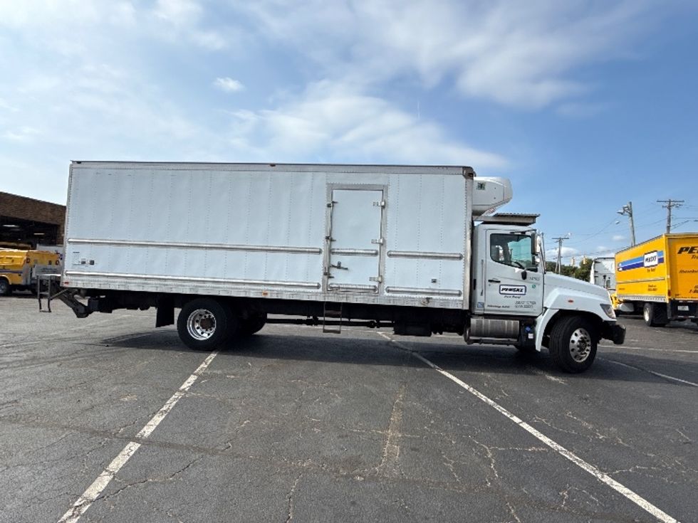 Refrigerated Truck-Light and Medium Duty Trucks-Hino-2020-338-Baltimore-MD-218,087\n\t\tmiles-$ 42,000 - Image 15