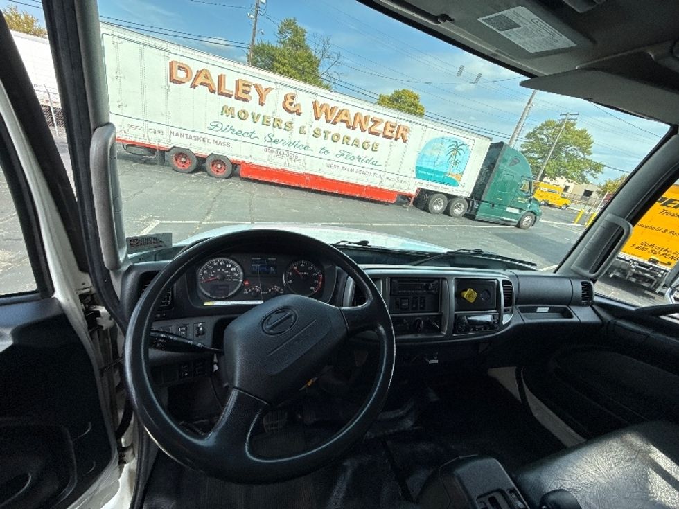 Refrigerated Truck-Light and Medium Duty Trucks-Hino-2020-338-Baltimore-MD-218,087\n\t\tmiles-$ 42,000 - Image 18