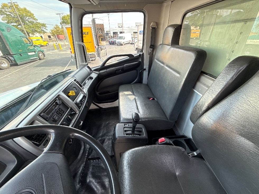Refrigerated Truck-Light and Medium Duty Trucks-Hino-2020-338-Baltimore-MD-218,087\n\t\tmiles-$ 42,000 - Image 19