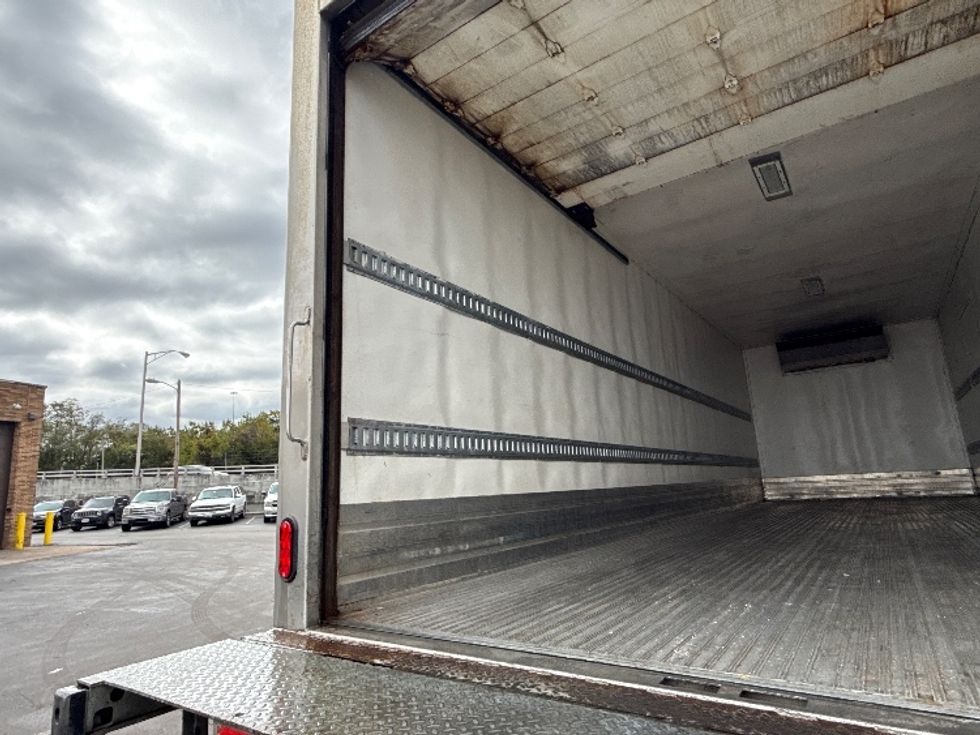 Refrigerated Truck-Light and Medium Duty Trucks-Hino-2020-338-Baltimore-MD-289,609\n\t\tmiles-$ 33,750 - Image 11