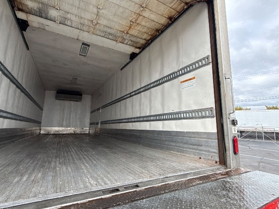 Refrigerated Truck-Light and Medium Duty Trucks-Hino-2020-338-Baltimore-MD-289,609\n\t\tmiles-$ 33,750 - Image 12