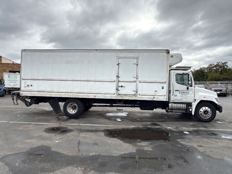 Refrigerated Truck-Light and Medium Duty Trucks-Hino-2020-338-Baltimore-MD-289,609\n\t\tmiles-$ 33,750 - Image 15