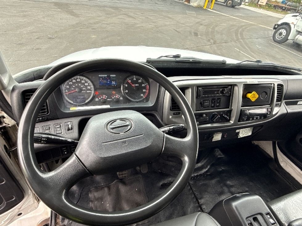 Refrigerated Truck-Light and Medium Duty Trucks-Hino-2020-338-Baltimore-MD-289,609\n\t\tmiles-$ 33,750 - Image 18