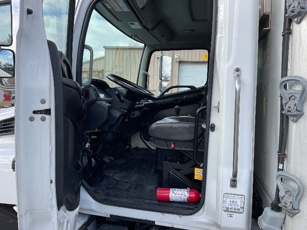 Refrigerated Truck-Light and Medium Duty Trucks-Hino-2020-338-Bethlehem-PA-189,686\n\t\tmiles-$ 48,750 - Image 16