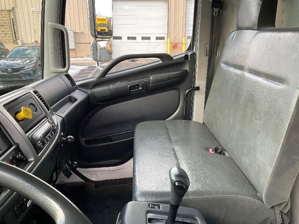 Refrigerated Truck-Light and Medium Duty Trucks-Hino-2020-338-Bethlehem-PA-189,686\n\t\tmiles-$ 48,750 - Image 19
