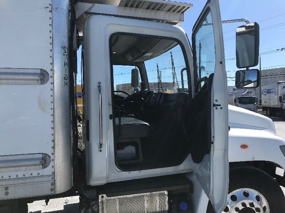 Refrigerated Truck-Light and Medium Duty Trucks-Hino-2020-338-Bronx-NY-185,991\n\t\tmiles-$ 47,750 - Image 20