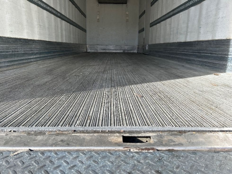 Refrigerated Truck-Light and Medium Duty Trucks-Hino-2020-338-Burnaby-BC-282,020\n\t\tkm-$ 81,250 - Image 10