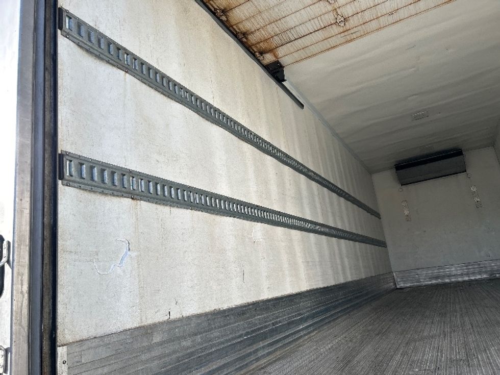 Refrigerated Truck-Light and Medium Duty Trucks-Hino-2020-338-Burnaby-BC-282,020\n\t\tkm-$ 81,250 - Image 11