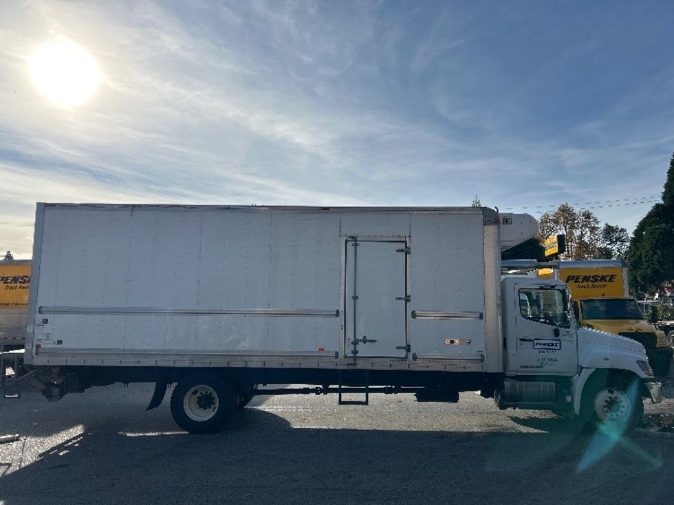 Refrigerated Truck-Light and Medium Duty Trucks-Hino-2020-338-Burnaby-BC-282,020\n\t\tkm-$ 81,250 - Image 13