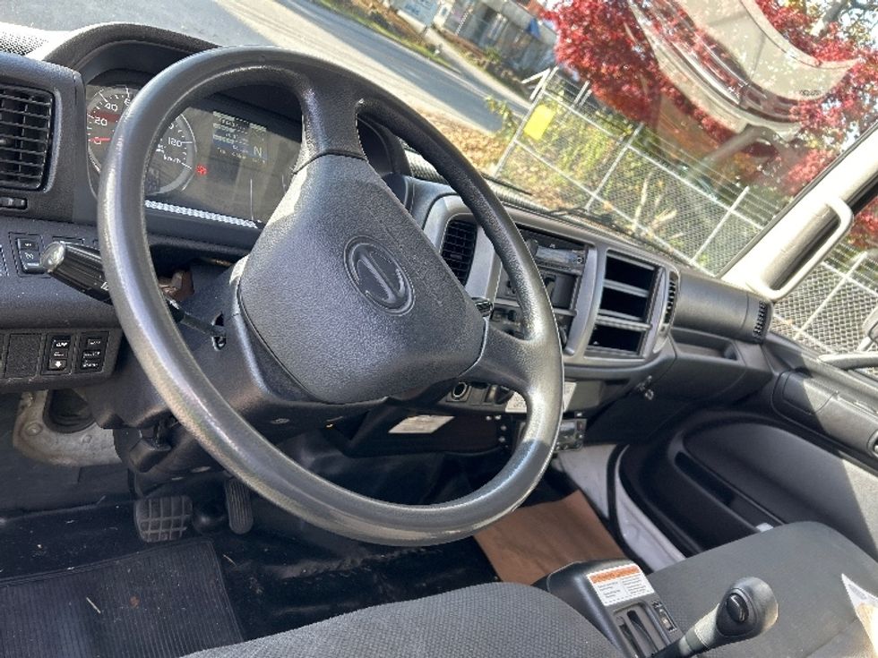 Refrigerated Truck-Light and Medium Duty Trucks-Hino-2020-338-Burnaby-BC-282,020\n\t\tkm-$ 81,250 - Image 14