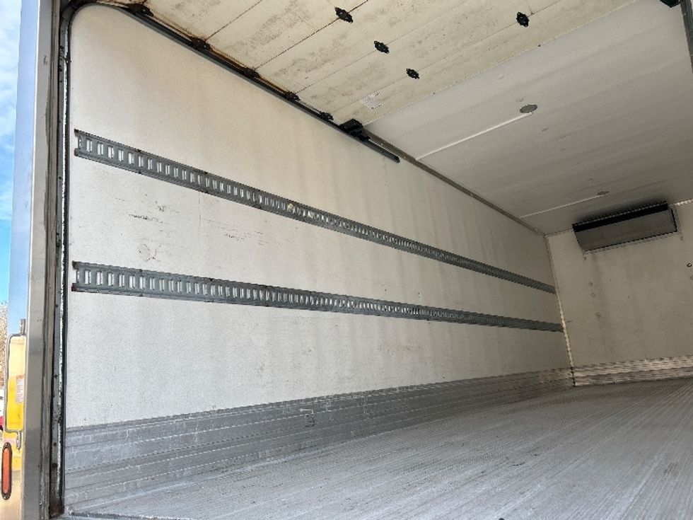 Refrigerated Truck-Light and Medium Duty Trucks-Hino-2020-338-Cross Lanes-WV-159,074\n\t\tmiles-$ 54,000 - Image 10