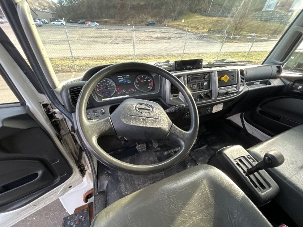 Refrigerated Truck-Light and Medium Duty Trucks-Hino-2020-338-Cross Lanes-WV-159,074\n\t\tmiles-$ 54,000 - Image 17