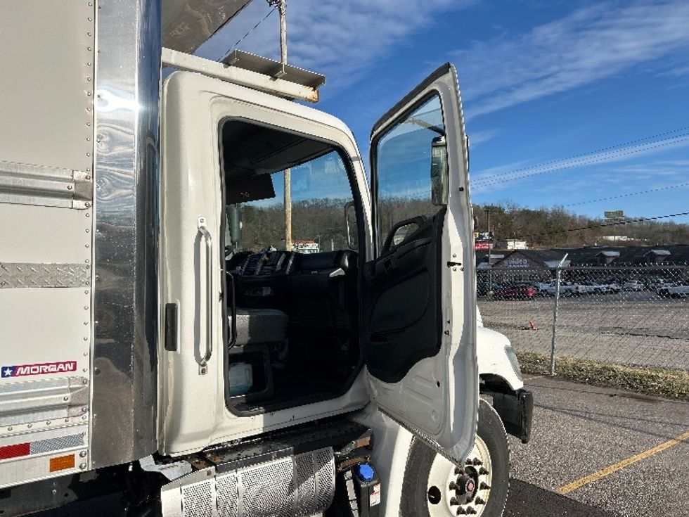 Refrigerated Truck-Light and Medium Duty Trucks-Hino-2020-338-Cross Lanes-WV-159,074\n\t\tmiles-$ 54,000 - Image 19