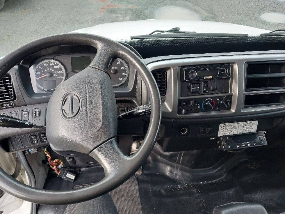 Refrigerated Truck-Light and Medium Duty Trucks-Hino-2020-338-Delta-BC-165,140\n\t\tkm-$ 91,500 - Image 18