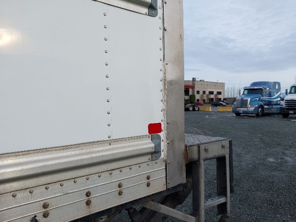 Refrigerated Truck-Light and Medium Duty Trucks-Hino-2020-338-Delta-BC-165,140\n\t\tkm-$ 91,500 - Image 25