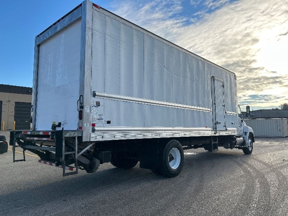 Refrigerated Truck-Light and Medium Duty Trucks-Hino-2020-338-Delta-BC-189,295\n\t\tkm-$ 93,000 - Image 12