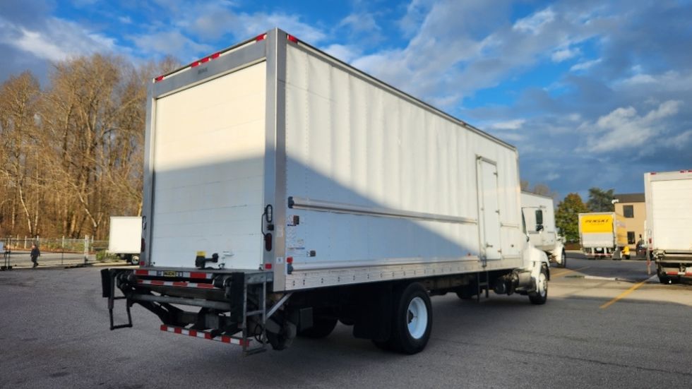 Refrigerated Truck-Light and Medium Duty Trucks-Hino-2020-338-Delta-BC-190,668\n\t\tkm-$ 93,000 - Image 12