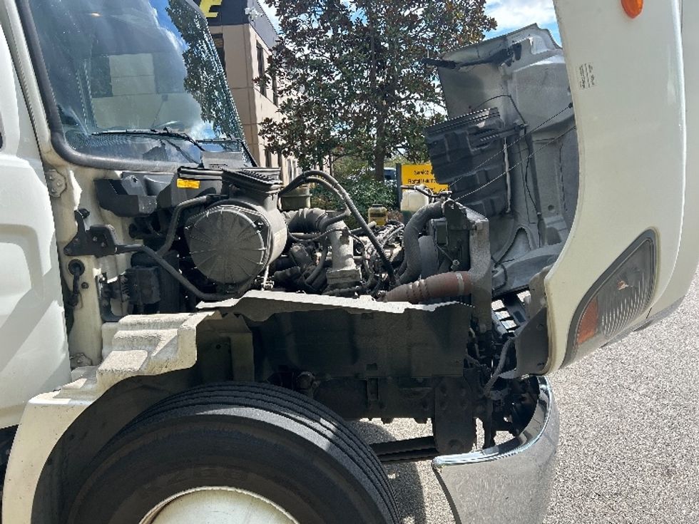 Refrigerated Truck-Light and Medium Duty Trucks-Hino-2020-338-Delta-BC-191,256\n\t\tkm-$ 83,250 - Image 23