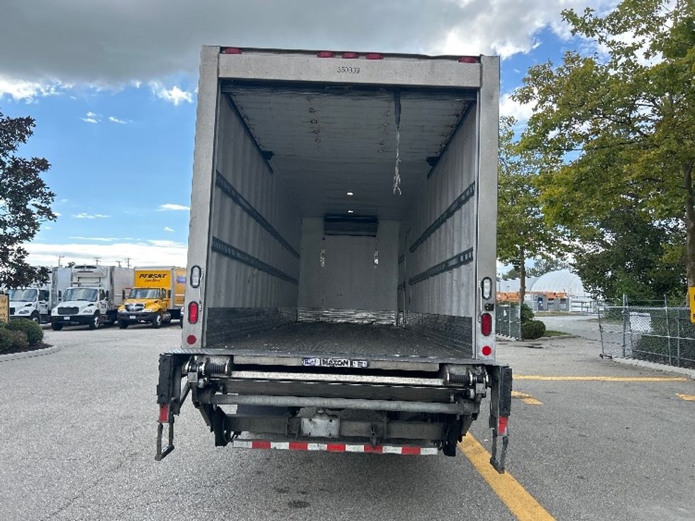 Refrigerated Truck-Light and Medium Duty Trucks-Hino-2020-338-Delta-BC-191,256\n\t\tkm-$ 83,250 - Image 8