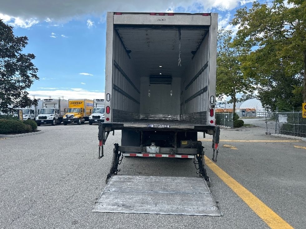 Refrigerated Truck-Light and Medium Duty Trucks-Hino-2020-338-Delta-BC-191,256\n\t\tkm-$ 83,250 - Image 9