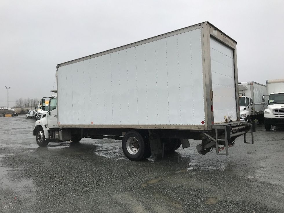 Refrigerated Truck-Light and Medium Duty Trucks-Hino-2020-338-Delta-BC-252,759\n\t\tkm-$ 81,750 - Image 6