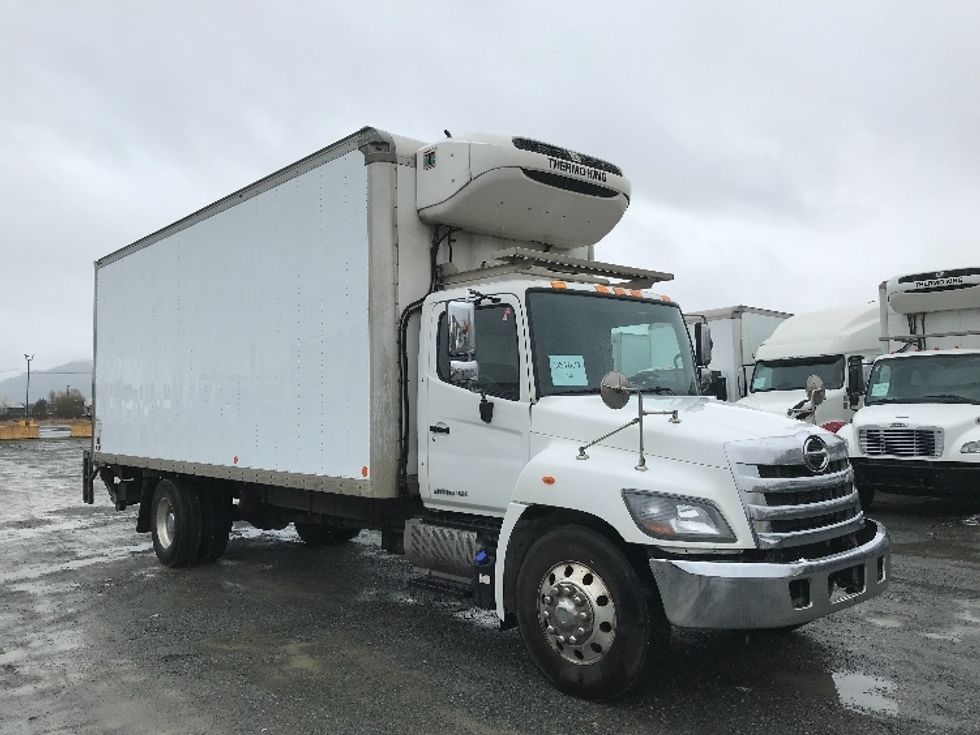 Refrigerated Truck-Light and Medium Duty Trucks-Hino-2020-338-Delta-BC-267,004\n\t\tkm-$ 78,000 - Image 1