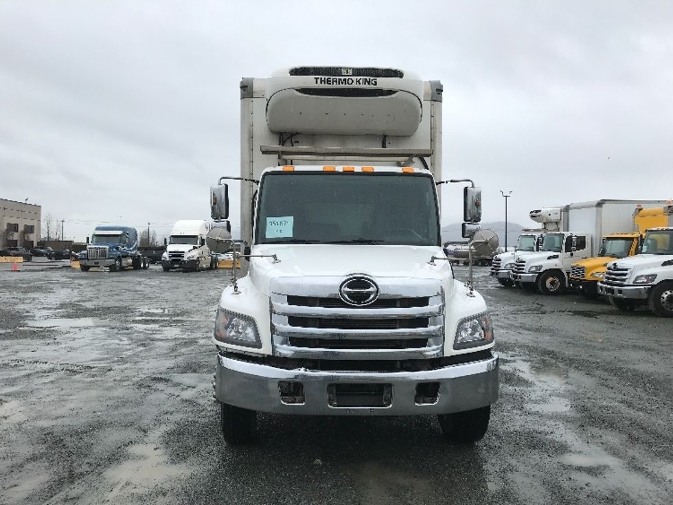 Refrigerated Truck-Light and Medium Duty Trucks-Hino-2020-338-Delta-BC-267,004\n\t\tkm-$ 78,000 - Image 2