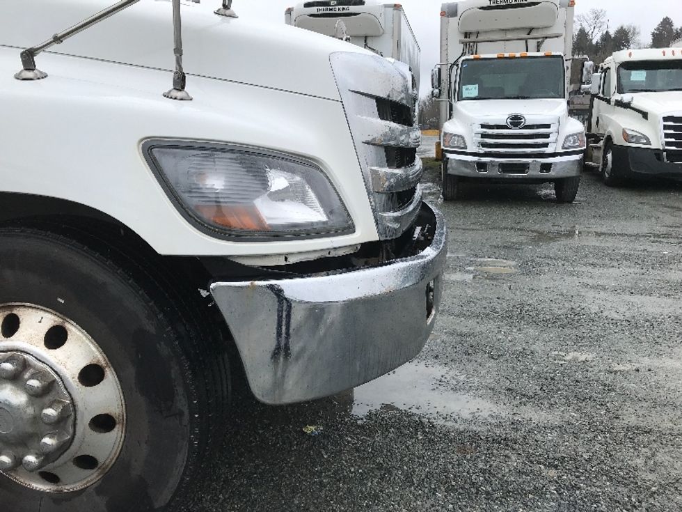 Refrigerated Truck-Light and Medium Duty Trucks-Hino-2020-338-Delta-BC-267,004\n\t\tkm-$ 78,000 - Image 26
