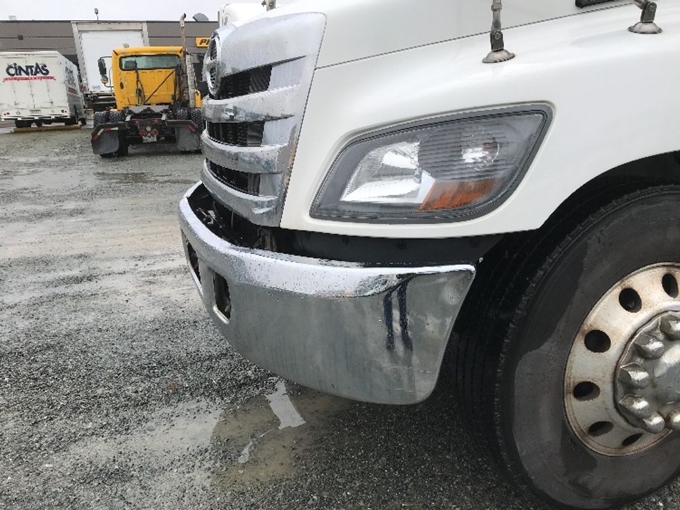 Refrigerated Truck-Light and Medium Duty Trucks-Hino-2020-338-Delta-BC-267,004\n\t\tkm-$ 78,000 - Image 27