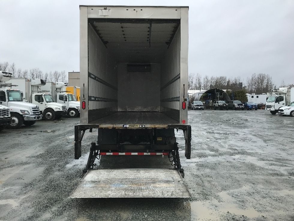 Refrigerated Truck-Light and Medium Duty Trucks-Hino-2020-338-Delta-BC-267,004\n\t\tkm-$ 78,000 - Image 9