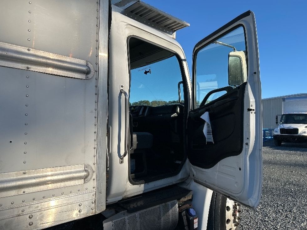 Refrigerated Truck-Light and Medium Duty Trucks-Hino-2020-338-Eden-MD-131,987\n\t\tmiles-$ 54,500 - Image 20