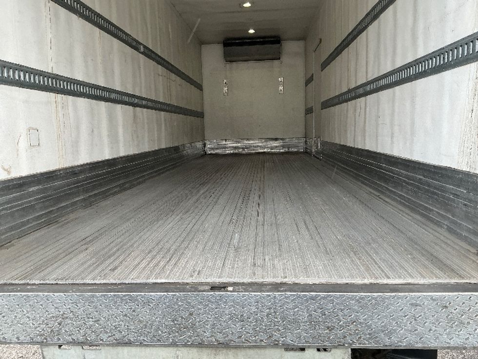Refrigerated Truck-Light and Medium Duty Trucks-Hino-2020-338-Edmonton-AB-165,961\n\t\tkm-$ 88,500 - Image 10