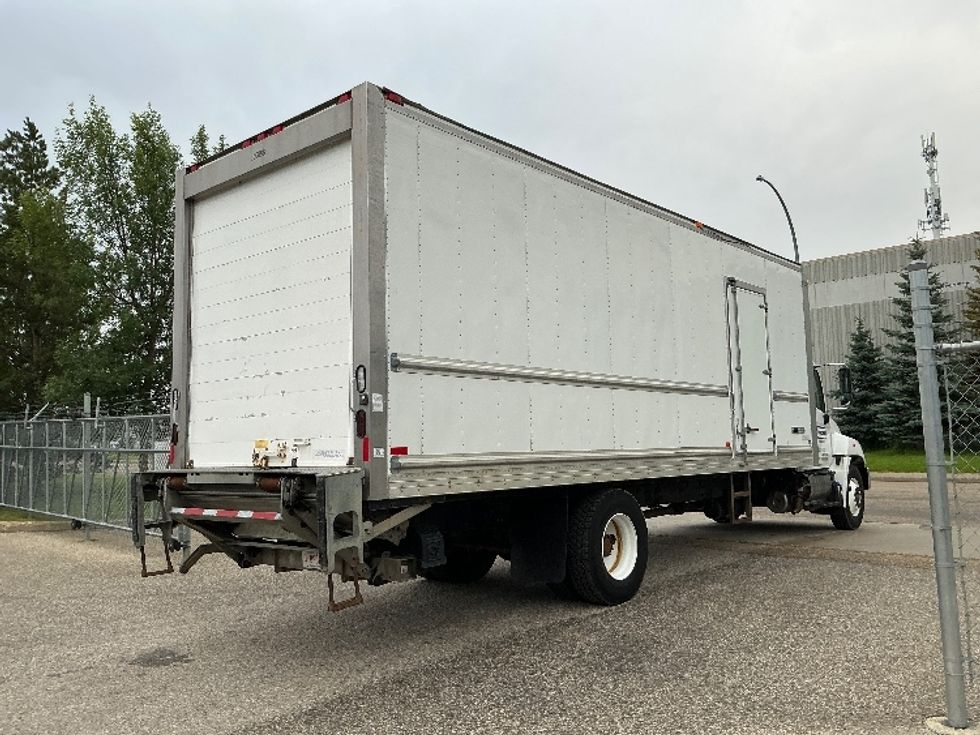 Refrigerated Truck-Light and Medium Duty Trucks-Hino-2020-338-Edmonton-AB-165,961\n\t\tkm-$ 88,500 - Image 13