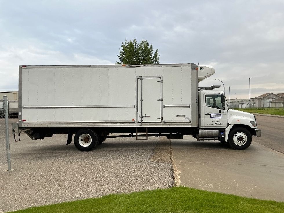 Refrigerated Truck-Light and Medium Duty Trucks-Hino-2020-338-Edmonton-AB-165,961\n\t\tkm-$ 88,500 - Image 15