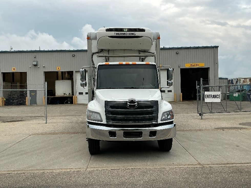 Refrigerated Truck-Light and Medium Duty Trucks-Hino-2020-338-Edmonton-AB-165,961\n\t\tkm-$ 88,500 - Image 2