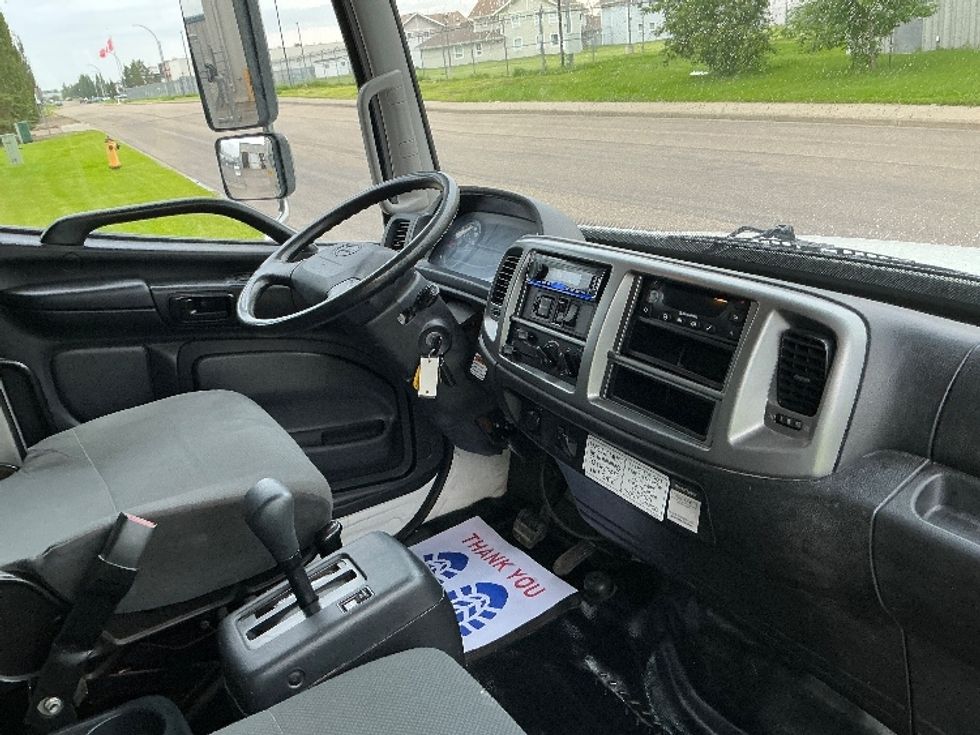 Refrigerated Truck-Light and Medium Duty Trucks-Hino-2020-338-Edmonton-AB-165,961\n\t\tkm-$ 88,500 - Image 22