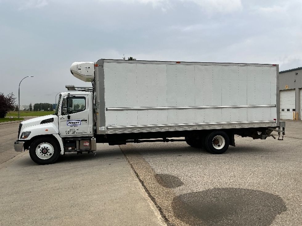 Refrigerated Truck-Light and Medium Duty Trucks-Hino-2020-338-Edmonton-AB-165,961\n\t\tkm-$ 88,500 - Image 4