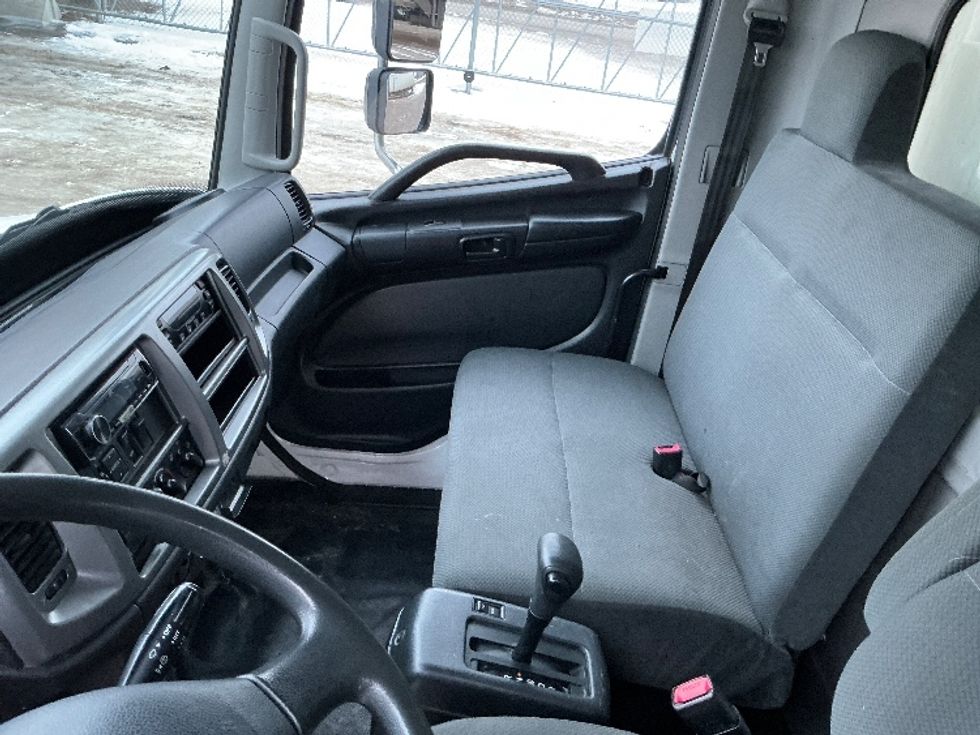 Refrigerated Truck-Light and Medium Duty Trucks-Hino-2020-338-Edmonton-AB-211,260\n\t\tkm-$ 86,500 - Image 18