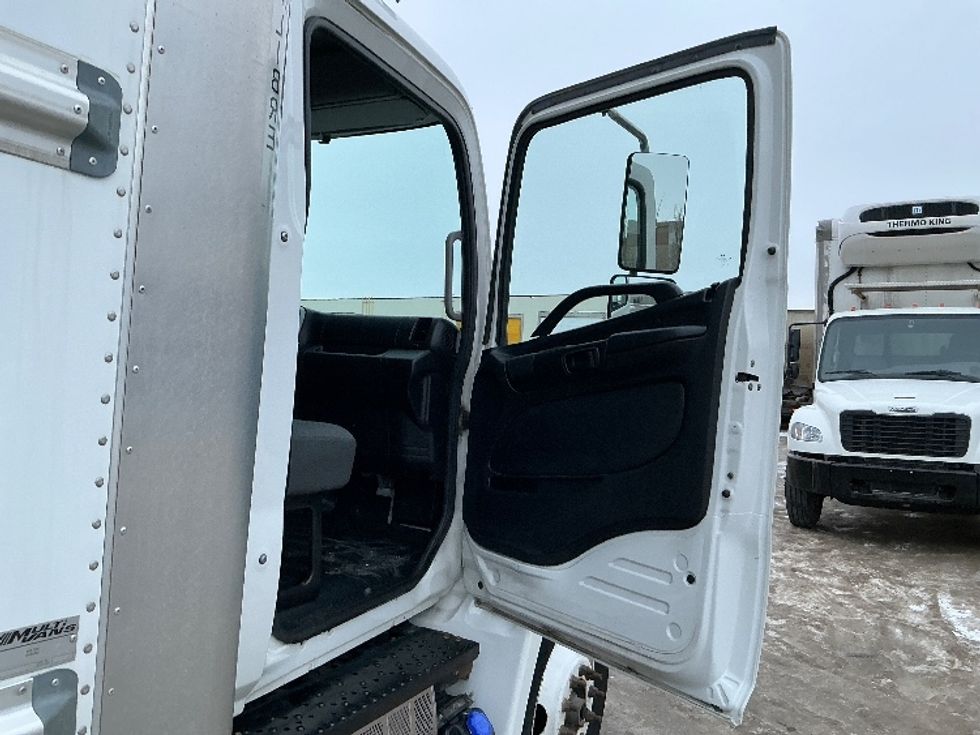 Refrigerated Truck-Light and Medium Duty Trucks-Hino-2020-338-Edmonton-AB-211,260\n\t\tkm-$ 86,500 - Image 19