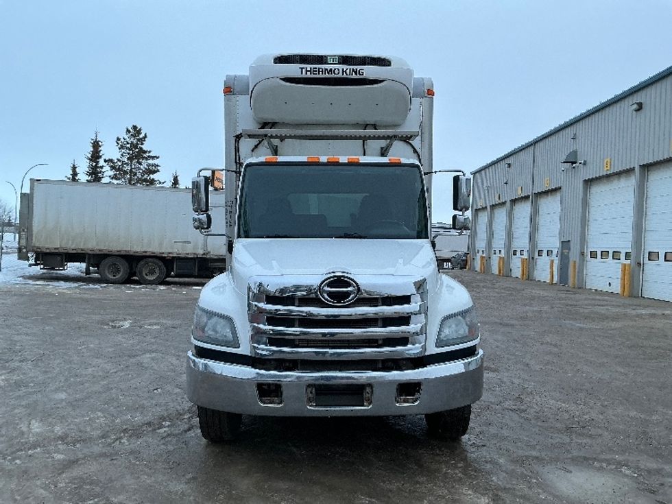 Refrigerated Truck-Light and Medium Duty Trucks-Hino-2020-338-Edmonton-AB-211,260\n\t\tkm-$ 86,500 - Image 2