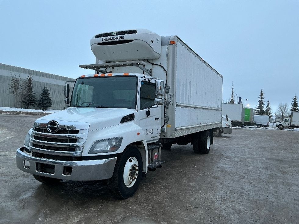 Refrigerated Truck-Light and Medium Duty Trucks-Hino-2020-338-Edmonton-AB-211,260\n\t\tkm-$ 86,500 - Image 3