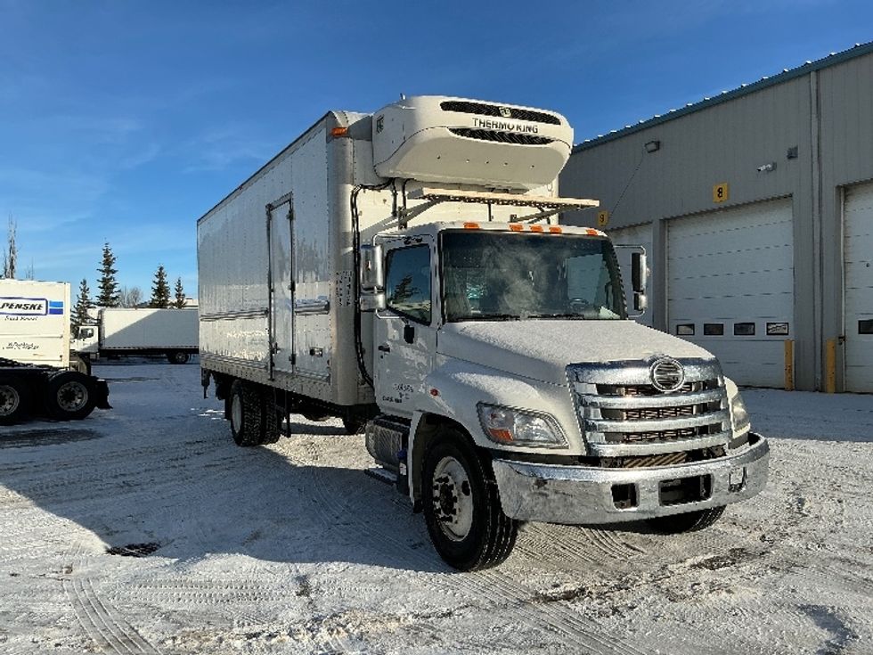 Refrigerated Truck-Light and Medium Duty Trucks-Hino-2020-338-Edmonton-AB-239,481\n\t\tkm-$ 83,250 - Image 1