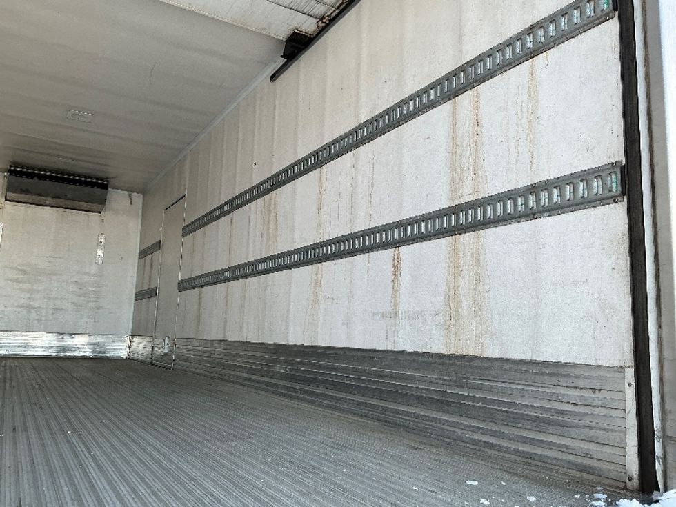 Refrigerated Truck-Light and Medium Duty Trucks-Hino-2020-338-Edmonton-AB-239,481\n\t\tkm-$ 83,250 - Image 12