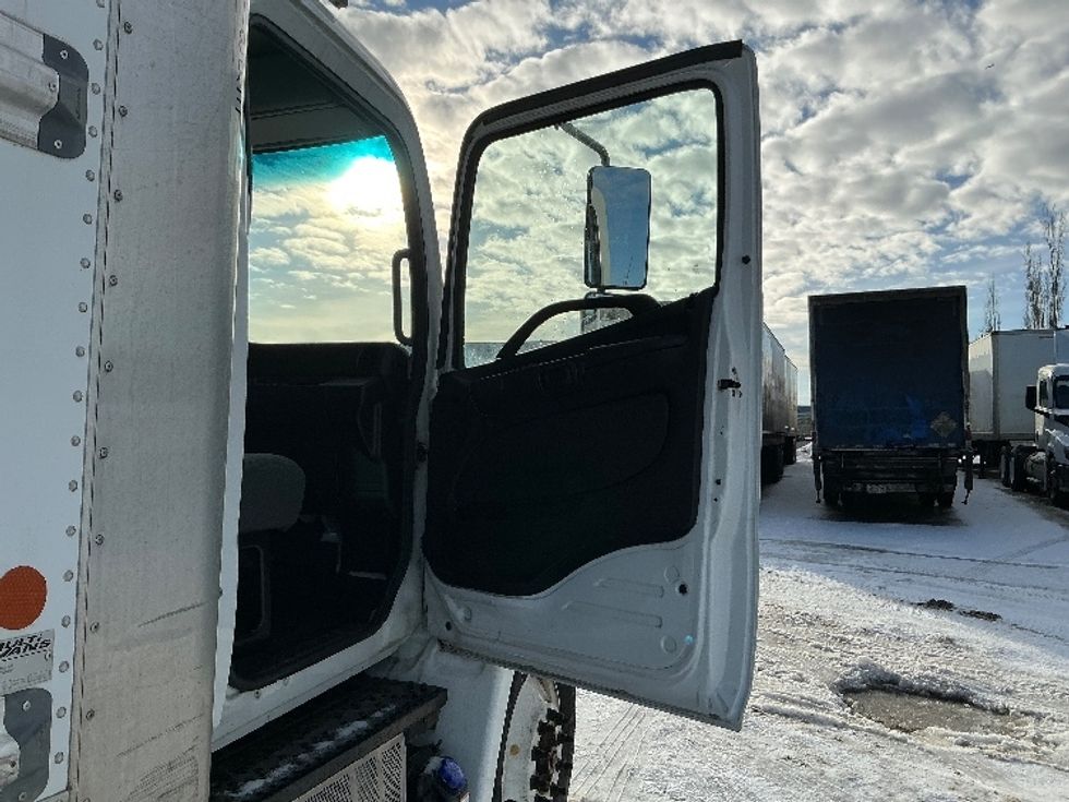 Refrigerated Truck-Light and Medium Duty Trucks-Hino-2020-338-Edmonton-AB-239,481\n\t\tkm-$ 83,250 - Image 20