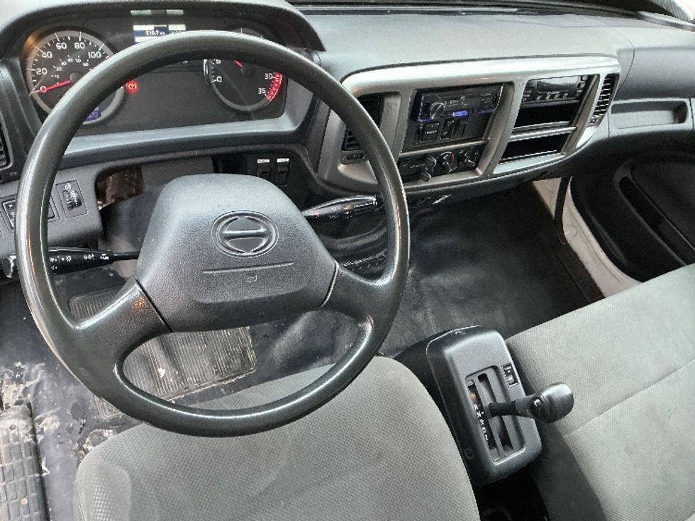 Refrigerated Truck-Light and Medium Duty Trucks-Hino-2020-338-Edmonton-AB-256,293\n\t\tkm-$ 81,250 - Image 18