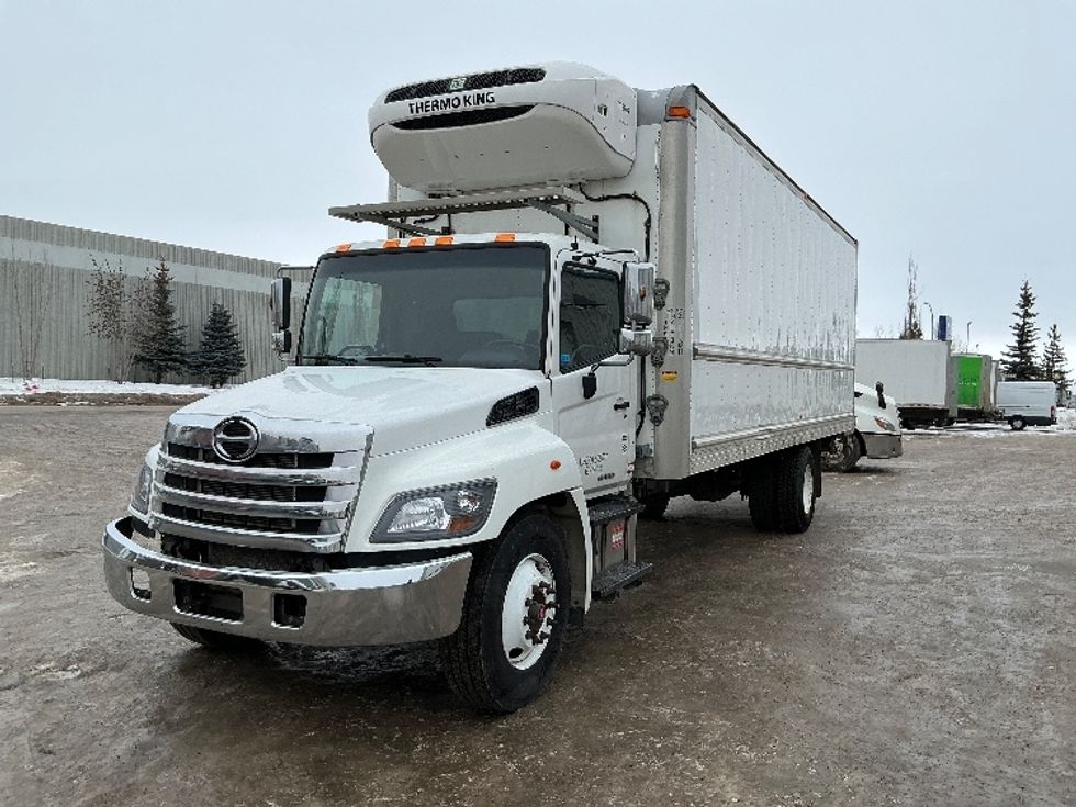 Refrigerated Truck-Light and Medium Duty Trucks-Hino-2020-338-Edmonton-AB-256,293\n\t\tkm-$ 81,250 - Image 3