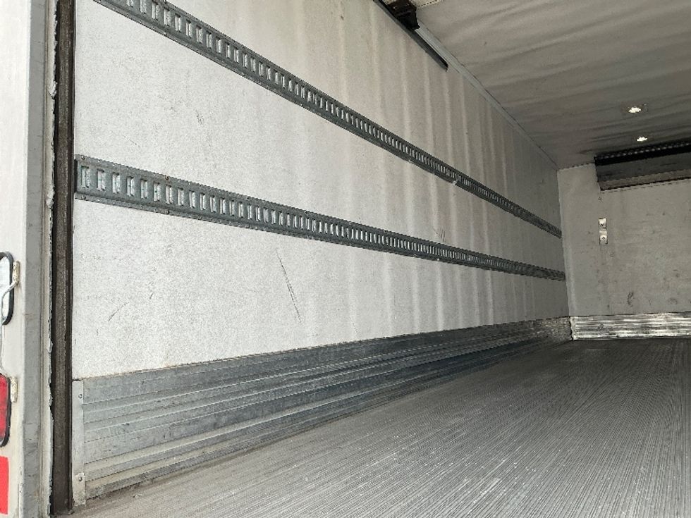 Refrigerated Truck-Light and Medium Duty Trucks-Hino-2020-338-Edmonton-AB-270,548\n\t\tkm-$ 74,000 - Image 11