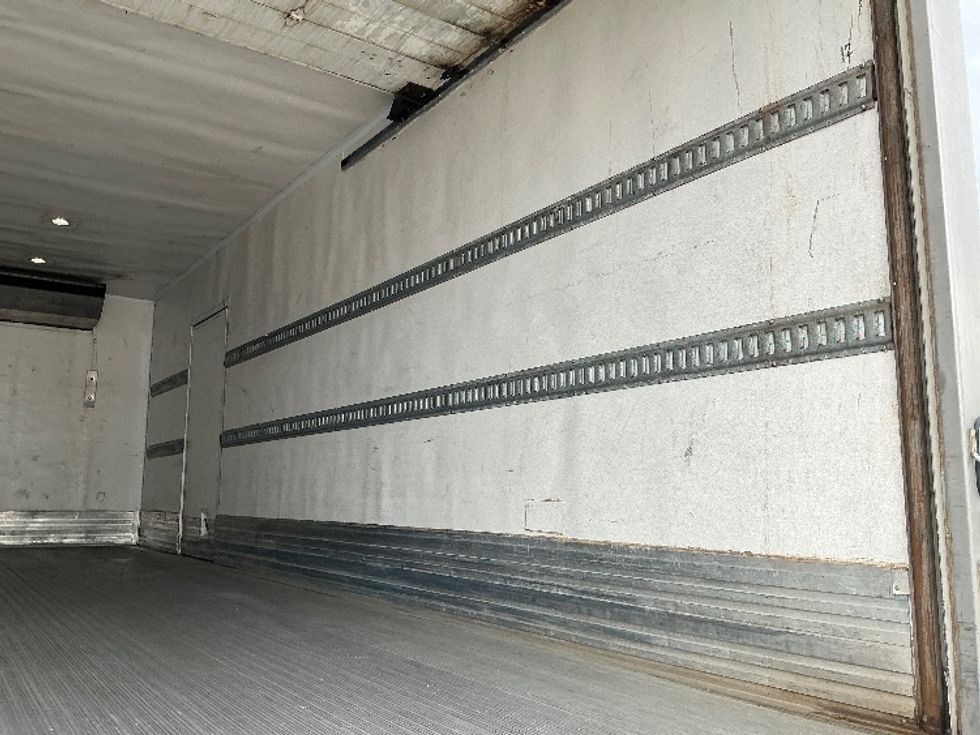 Refrigerated Truck-Light and Medium Duty Trucks-Hino-2020-338-Edmonton-AB-270,548\n\t\tkm-$ 74,000 - Image 12